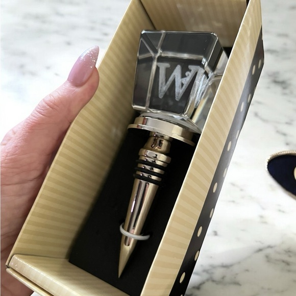 New Cypress Monogrammed “W” Large Crystal Silver Wine Bottle Topper - Picture 2 of 4